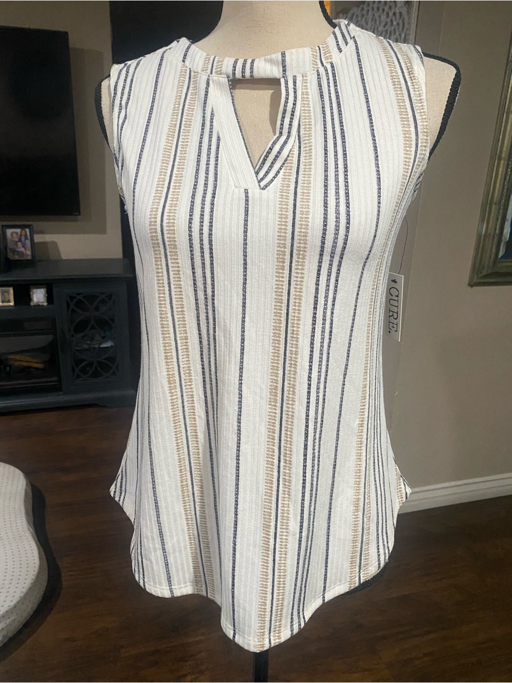 Sleeveless Striped Keyhole Camisole - White, Navy & Tan
